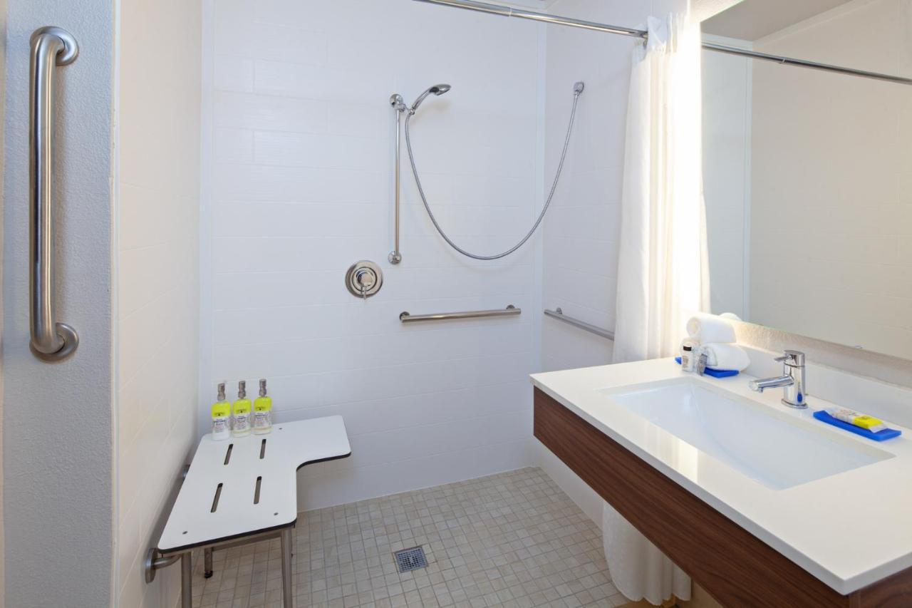Holiday Inn Express & Suites Rancho Mirage - Palm Spgs Area By Ihg Exterior photo