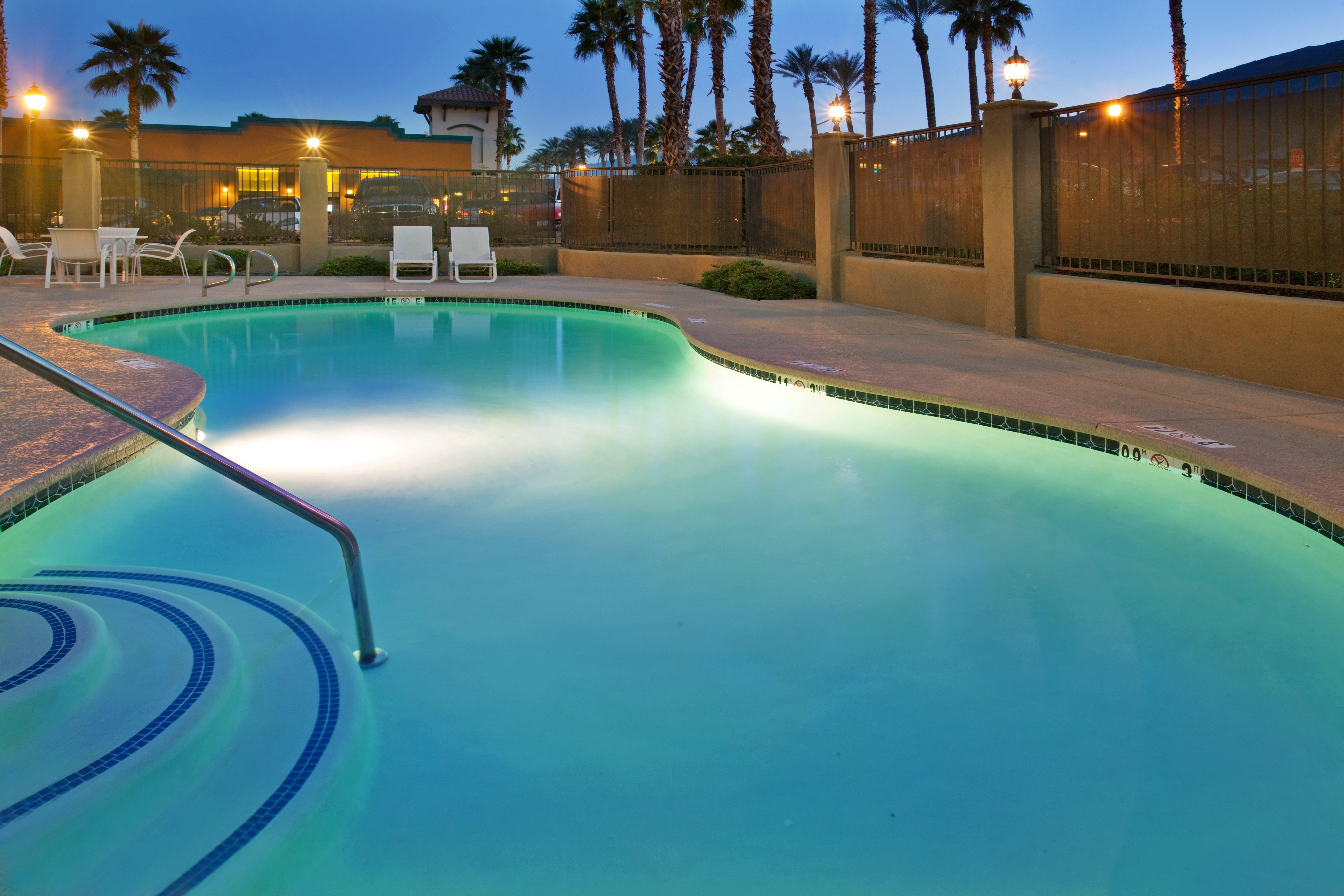 Holiday Inn Express & Suites Rancho Mirage - Palm Spgs Area By Ihg Exterior photo