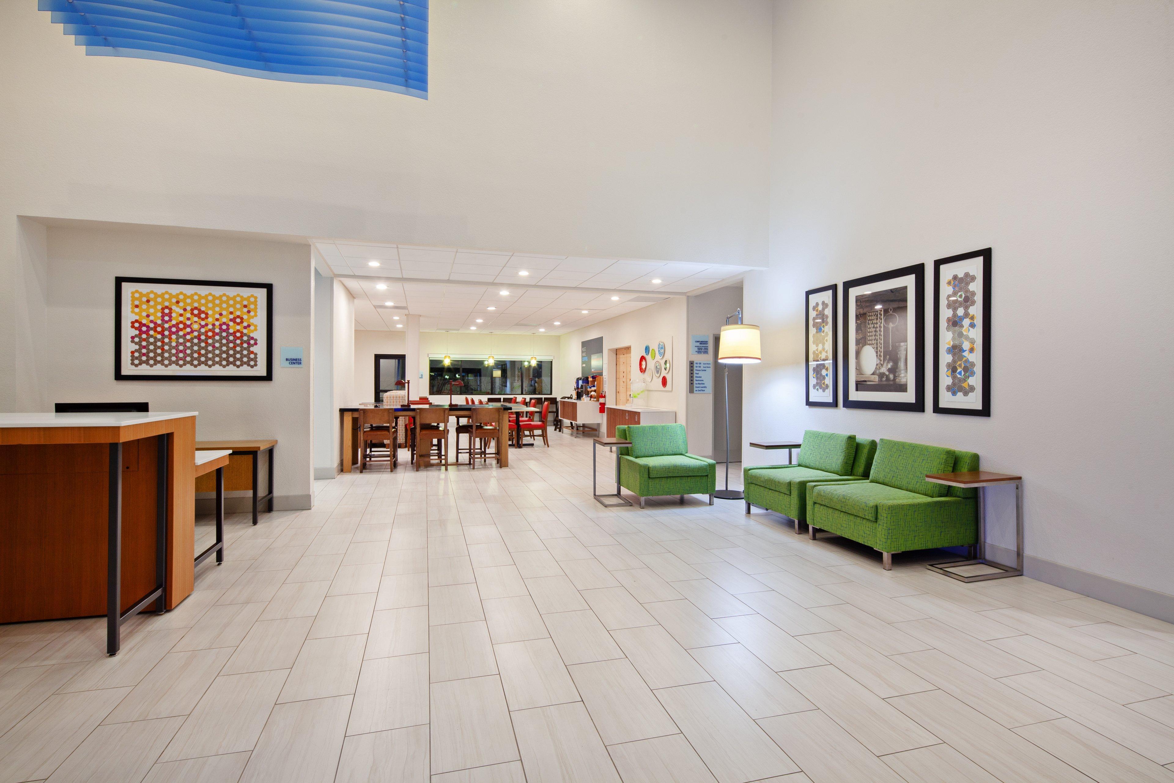 Holiday Inn Express & Suites Rancho Mirage - Palm Spgs Area By Ihg Exterior photo