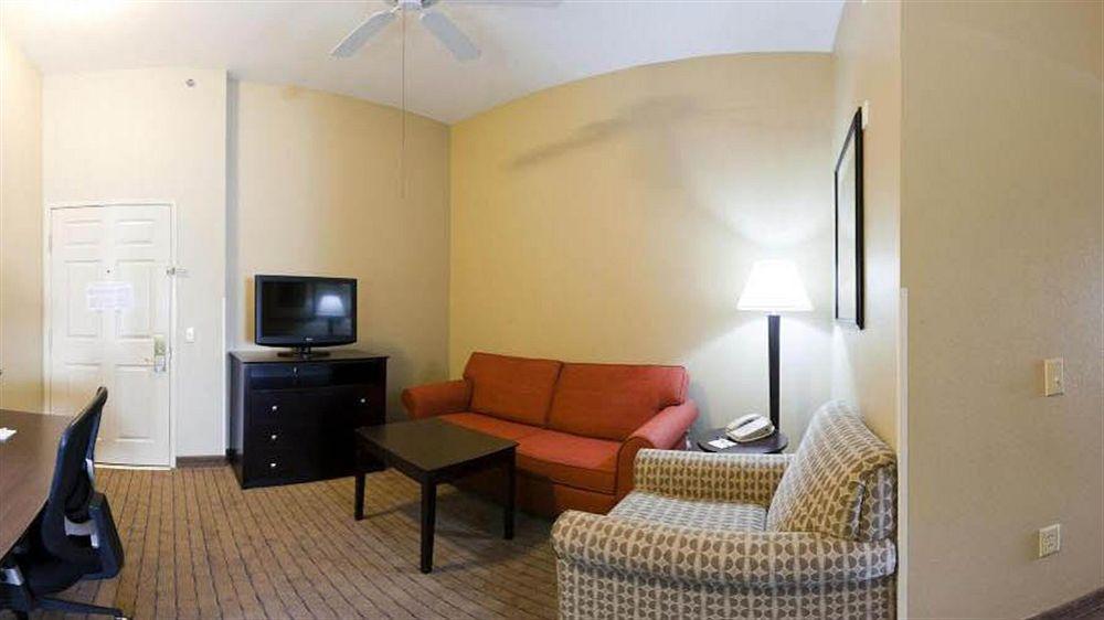 Holiday Inn Express & Suites Rancho Mirage - Palm Spgs Area By Ihg Exterior photo