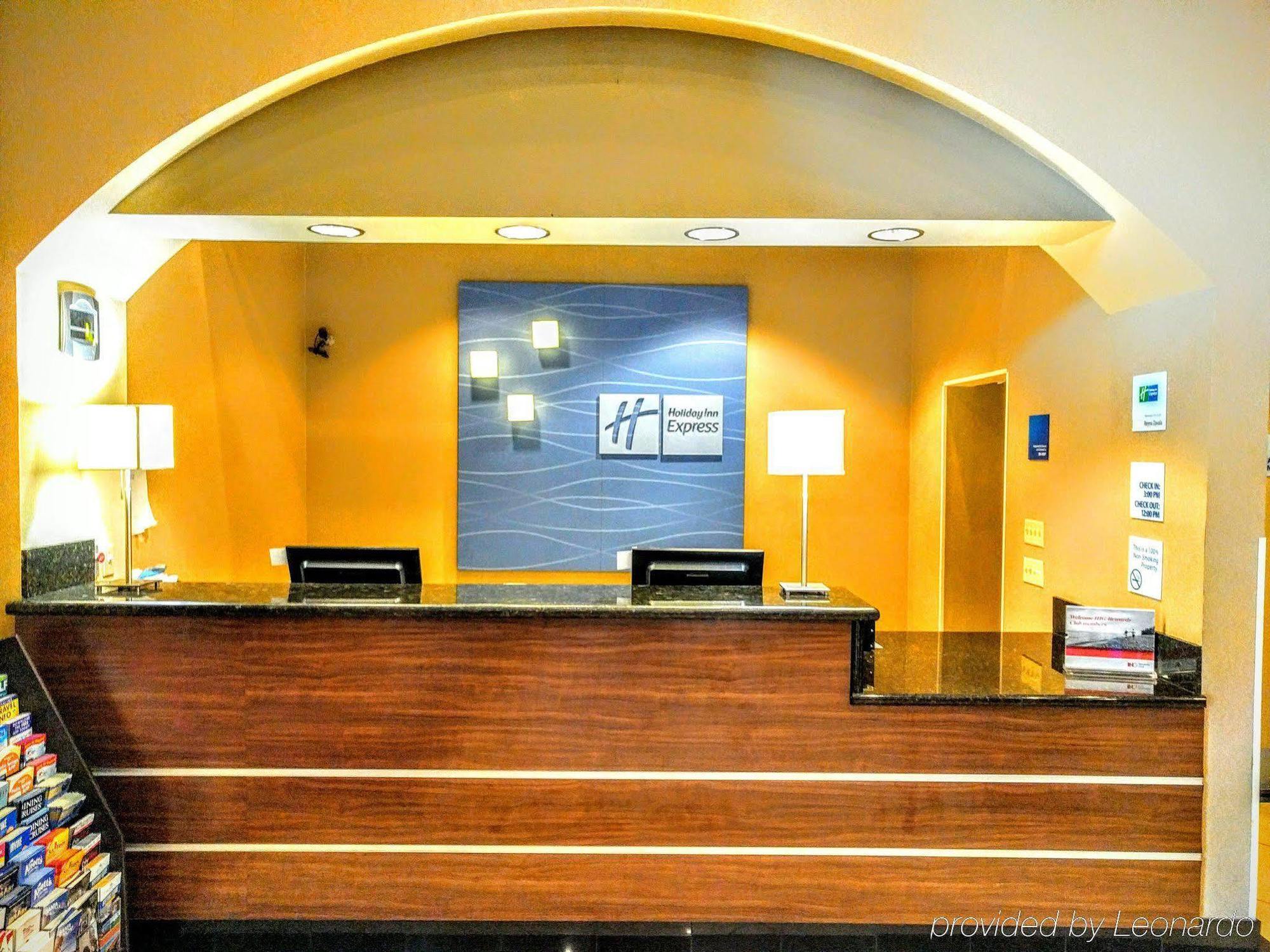 Holiday Inn Express & Suites Rancho Mirage - Palm Spgs Area By Ihg Exterior photo